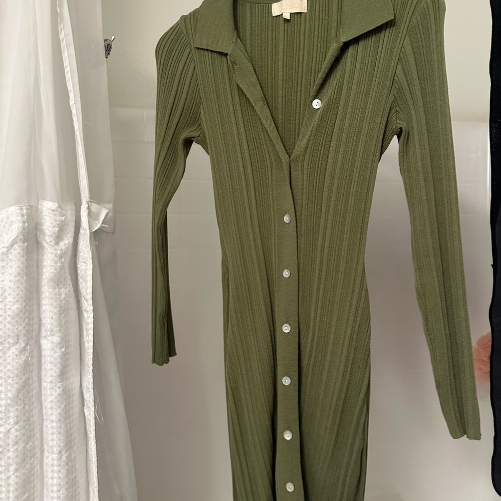 Meshki Green Ribbed Puff Sleeve Dress